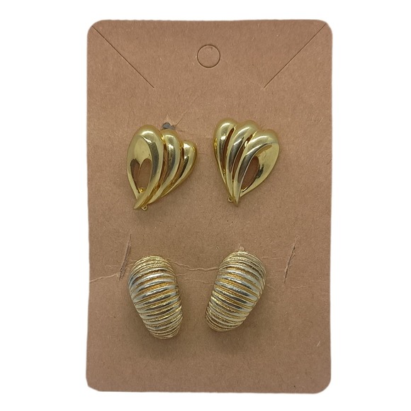 Monet Jewelry - Monet Gold Toned Clip-on earrings Vintage SKUJ025